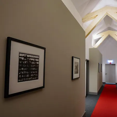 فندق Neue Capitol *