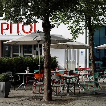 Neue Capitol فندق *